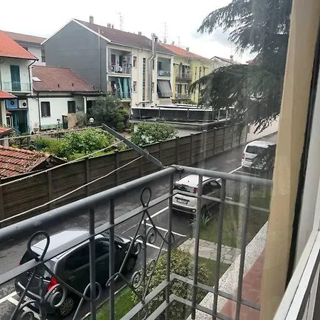 Accogliente Loft Ben Servito Apartamento Novara